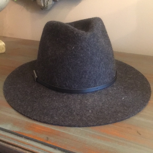 Banana Republic Felt Fedora - Picture 2 of 8